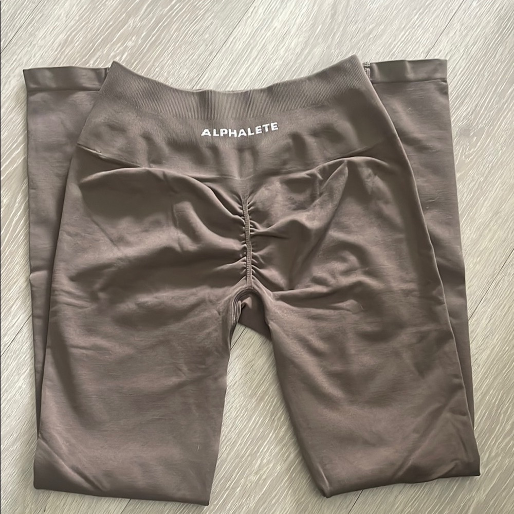 Alphalete Amplify Taupe Leggings (M)